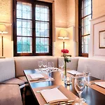 Hotel Welcome Schloss Lehen 3*
