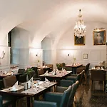 Hotel Welcome Schloss Lehen 3*