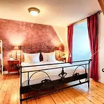 Welcome Schloss Lehen 3*