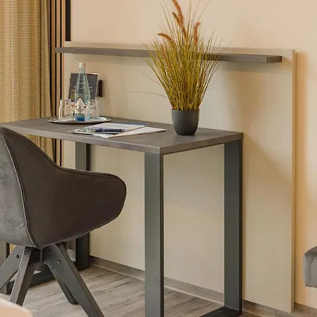 מלון Schloss Lehen