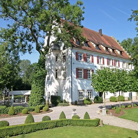 Schloss Lehen מלון 3*