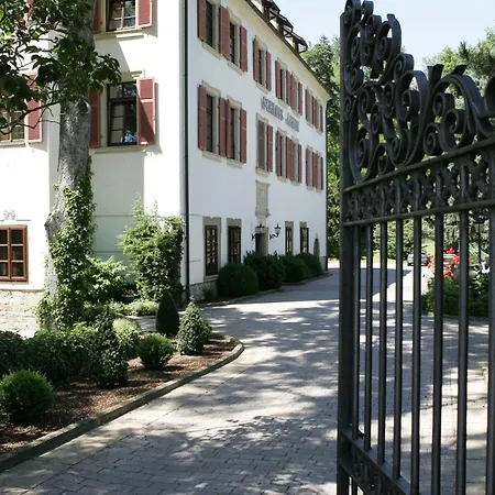 Schloss Lehen 3*