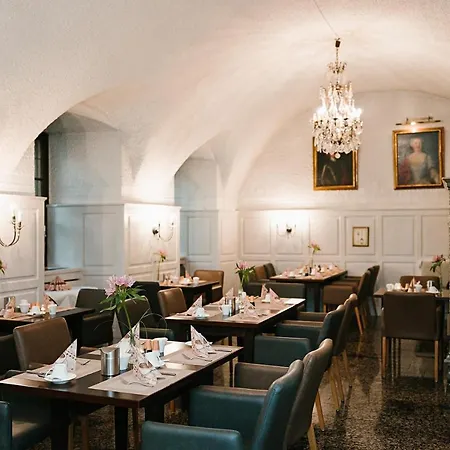 酒店 Schloss Lehen 3*