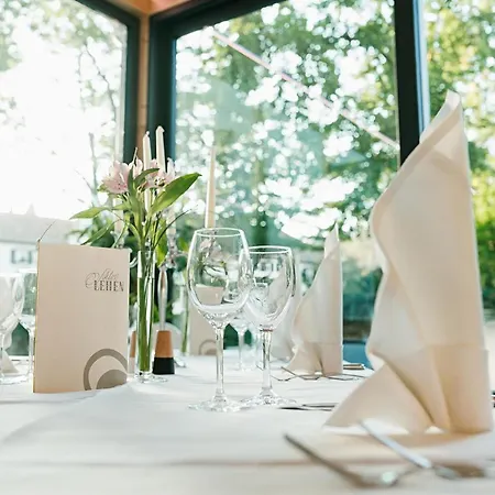 Hotel Schloss Lehen 3*