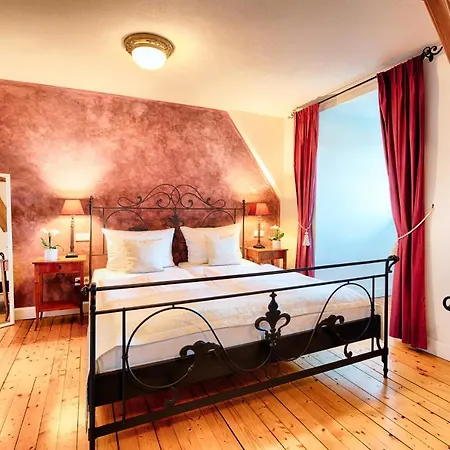 Schloss Lehen 3*