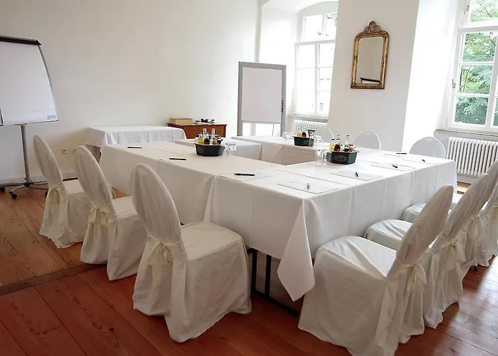 Hotel Schloss Lehen 3*