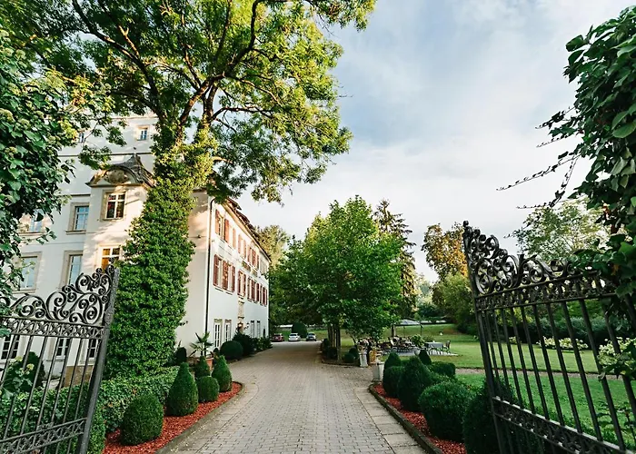 Otel Schloss Lehen Bad Friedrichshall